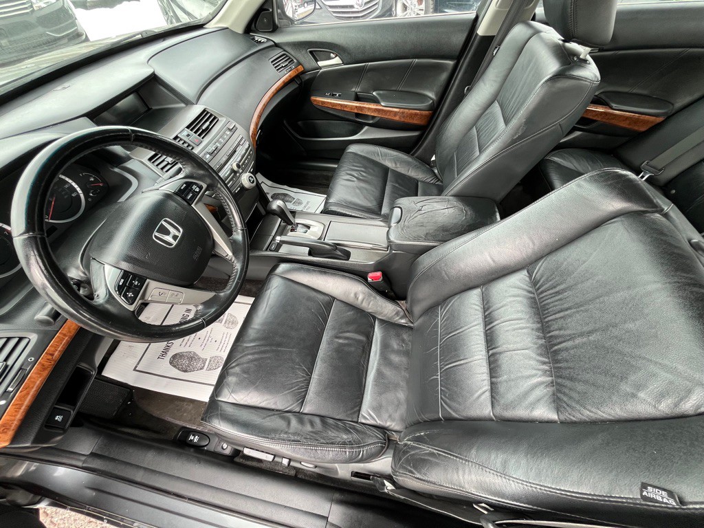 2012 Honda Accord Image 8