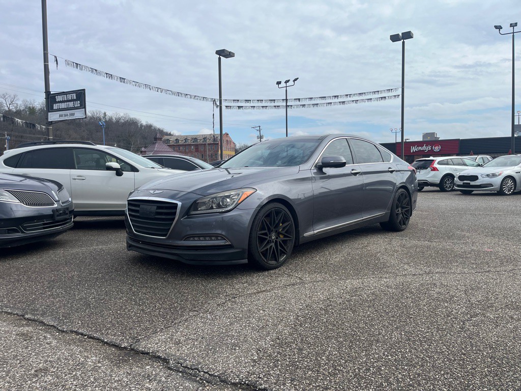 2015 Hyundai Genesis Image 1