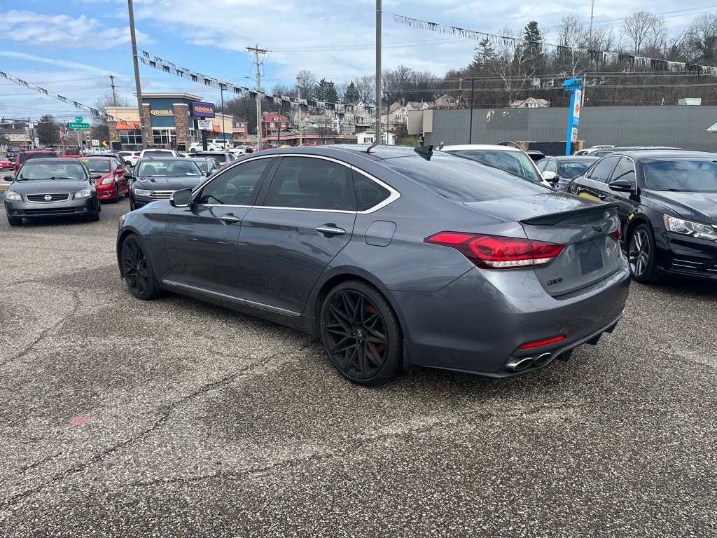 2015 Hyundai Genesis Image 5