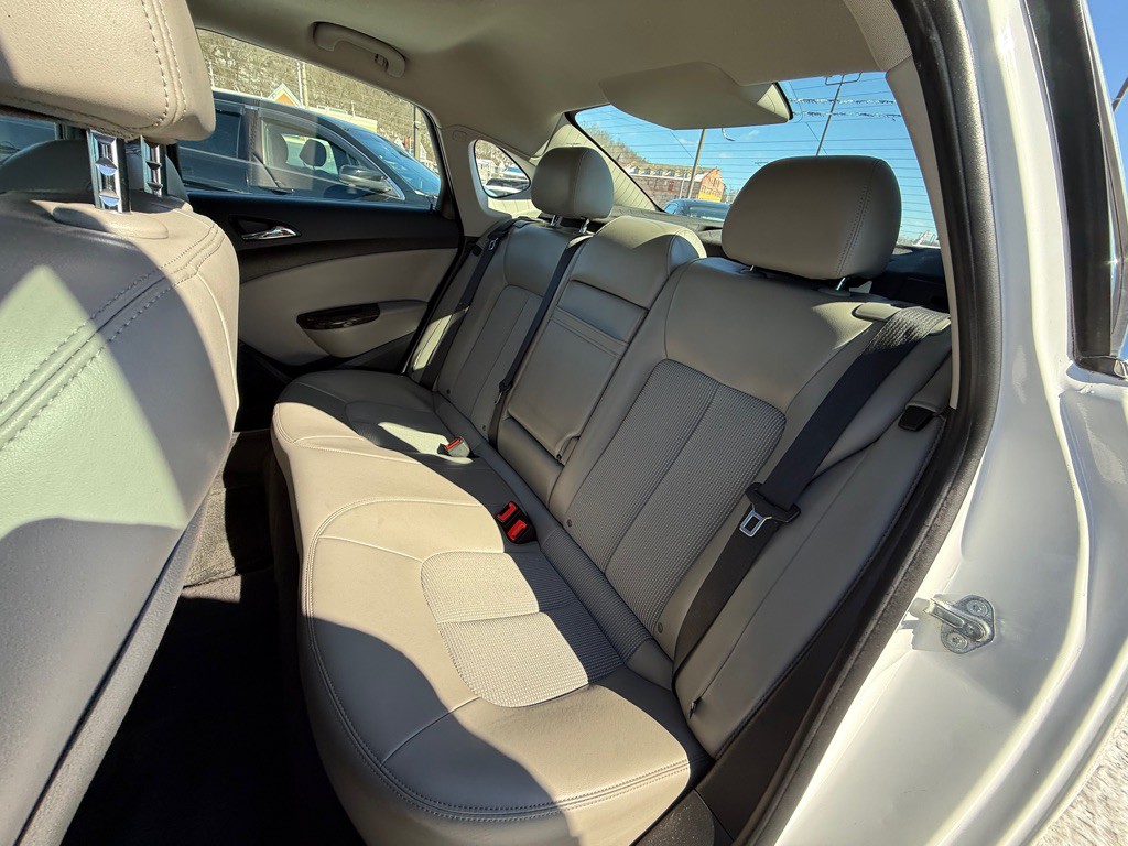 2013 Buick Verano Image 13