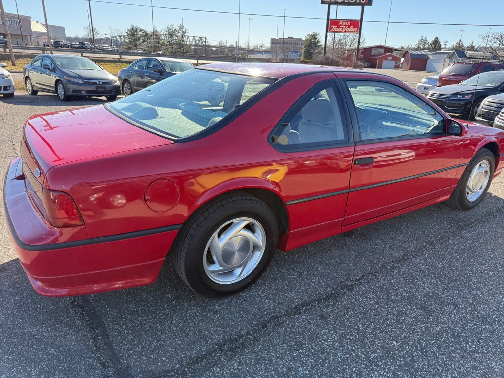 1989 Ford Thunderbird Image 9