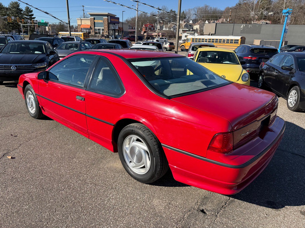 1989 Ford Thunderbird Image 10