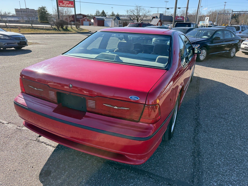 1989 Ford Thunderbird Image 21