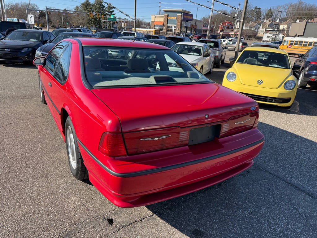1989 Ford Thunderbird Image 23