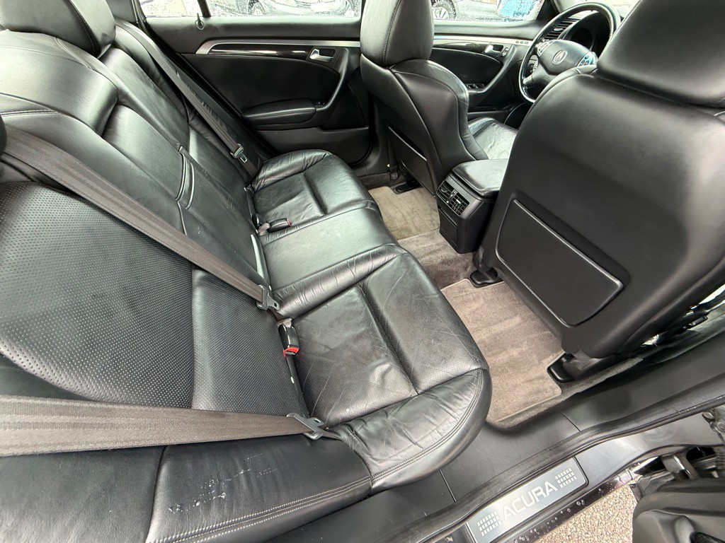 2005 Acura TL Image 16