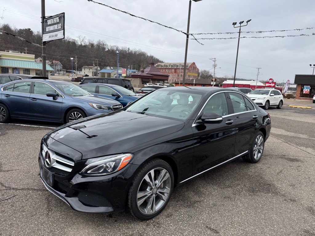 2015 Mercedes-Benz C-Class Image 4