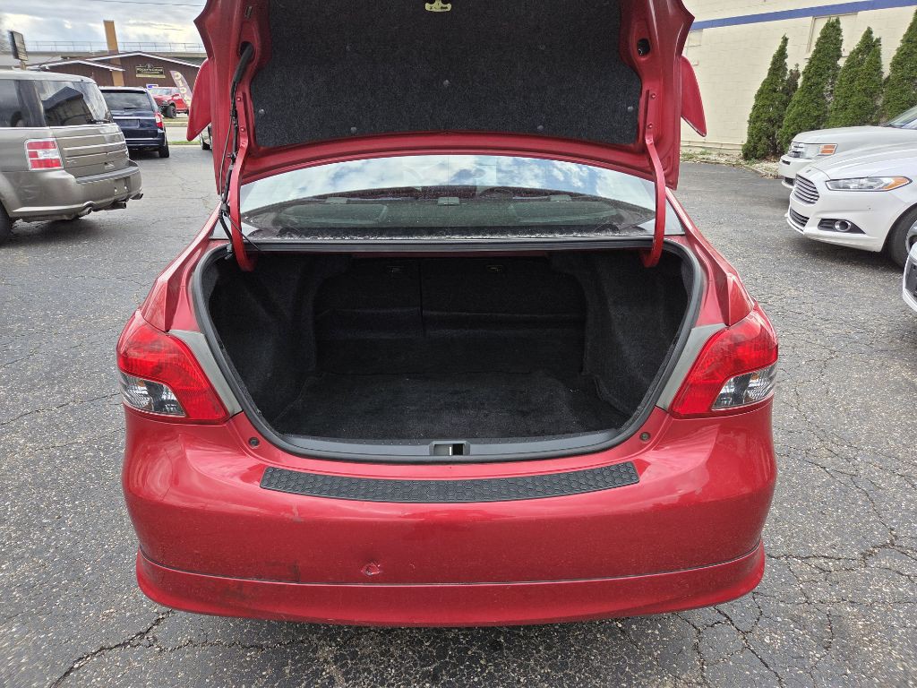 2010 Toyota Yaris Image 17