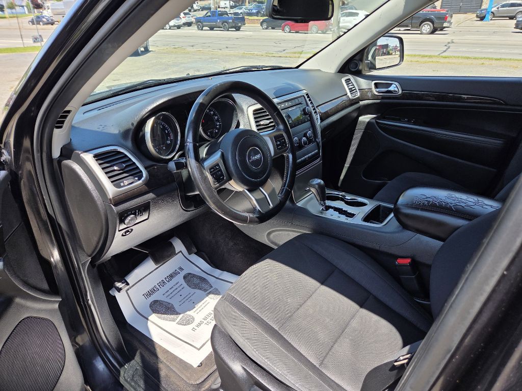 2012 Jeep Grand Cherokee Image 11