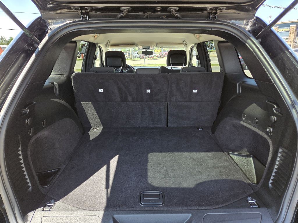 2012 Jeep Grand Cherokee Image 19