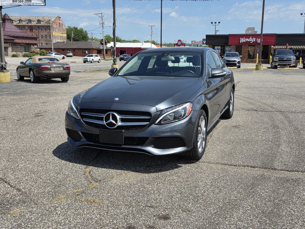 2015 Mercedes-Benz C-Class Image 2