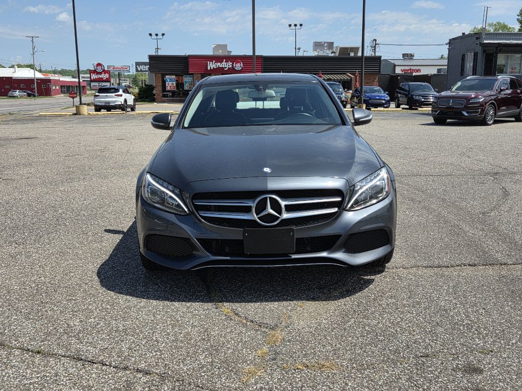 2015 Mercedes-Benz C-Class Image 3