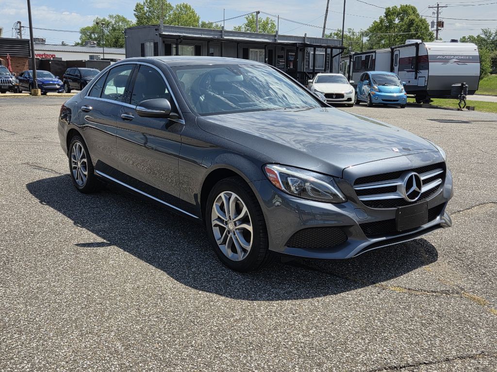 2015 Mercedes-Benz C-Class Image 4