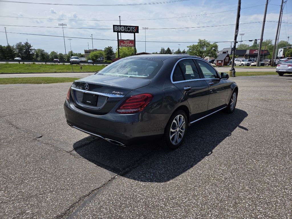 2015 Mercedes-Benz C-Class Image 6