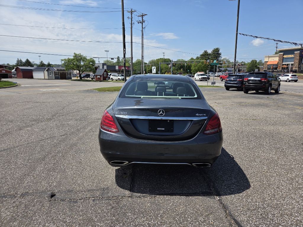 2015 Mercedes-Benz C-Class Image 7