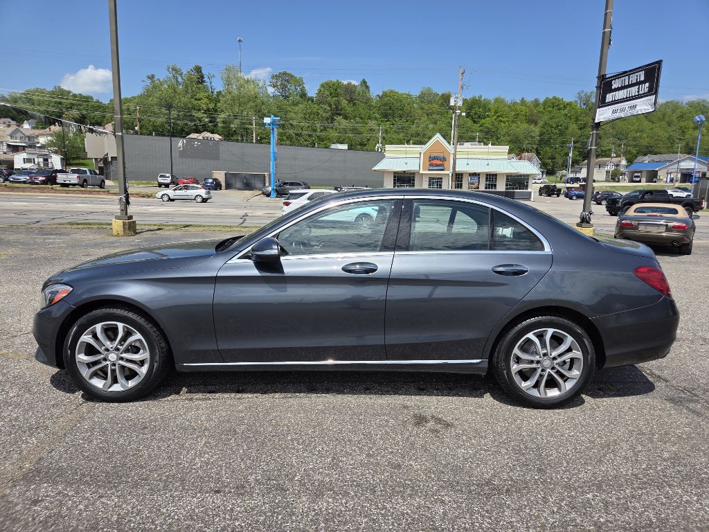 2015 Mercedes-Benz C-Class Image 9