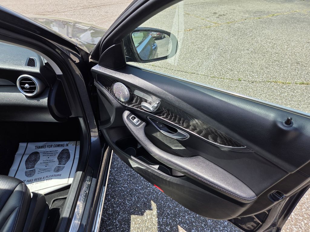 2015 Mercedes-Benz C-Class Image 13