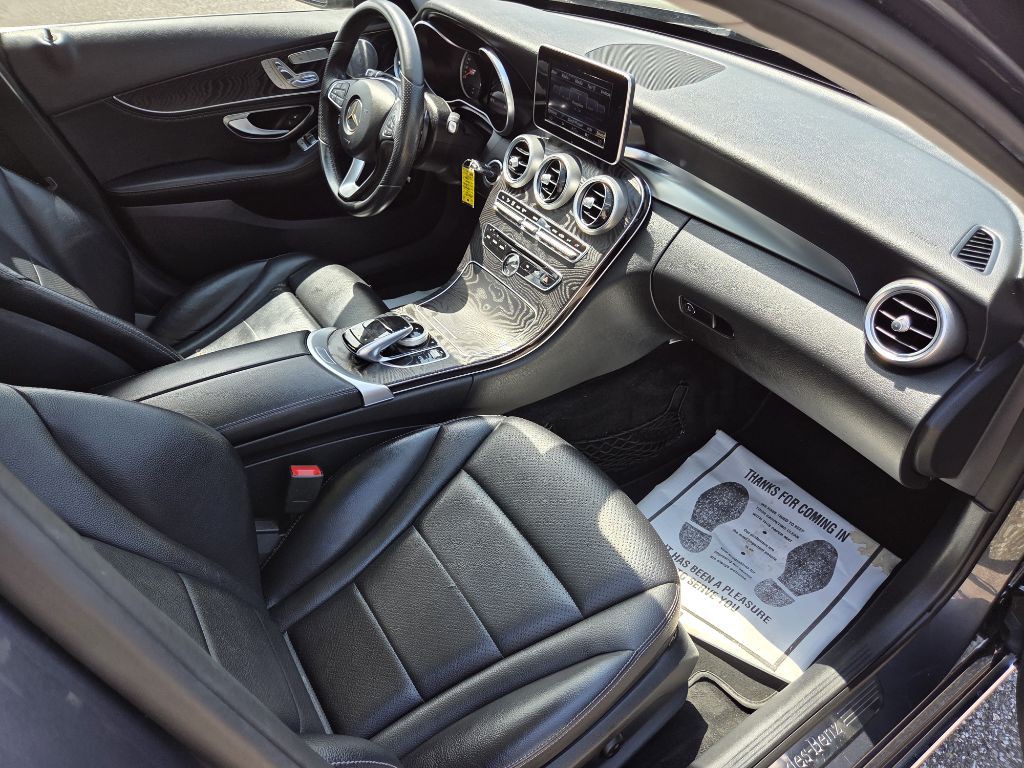 2015 Mercedes-Benz C-Class Image 14