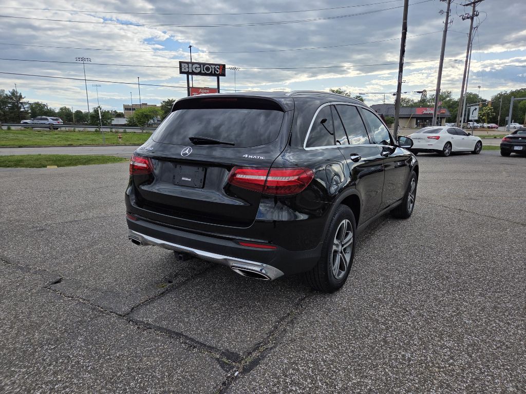 2016 Mercedes-Benz GLC-Class Image 6