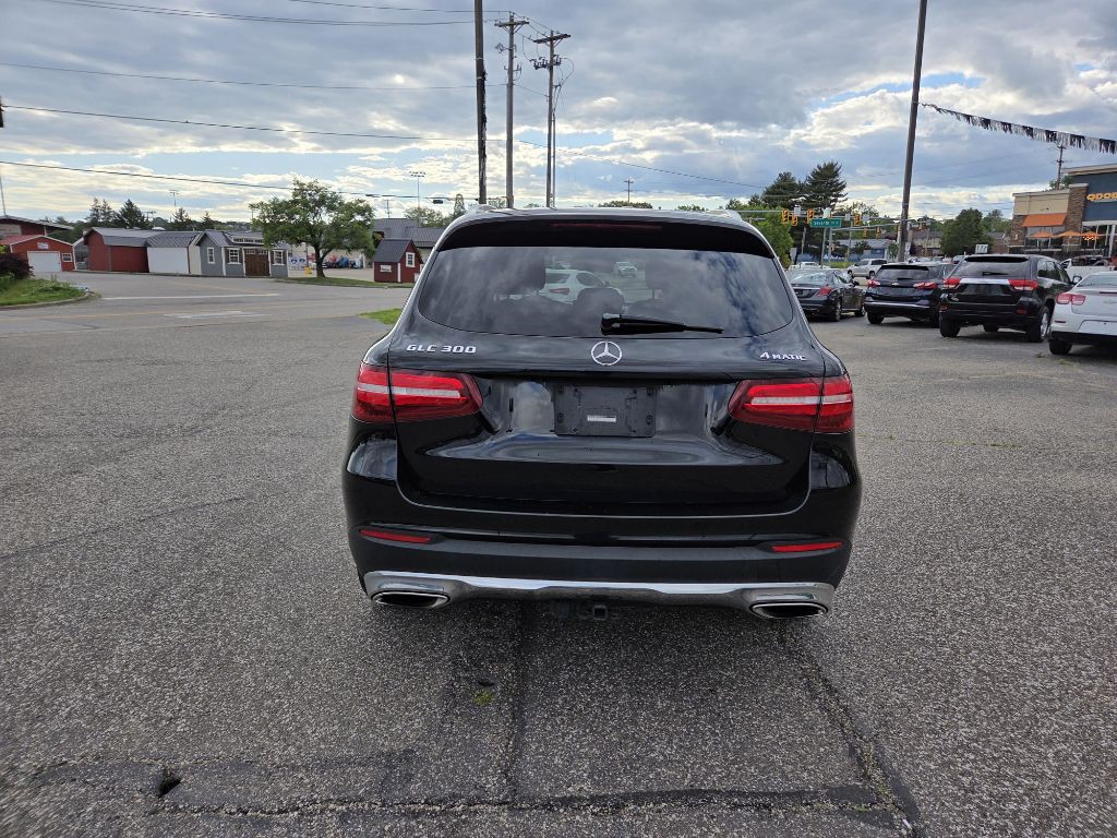 2016 Mercedes-Benz GLC-Class Image 7