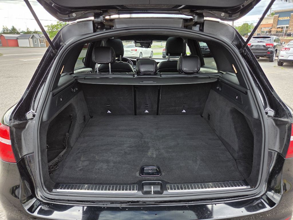 2016 Mercedes-Benz GLC-Class Image 19