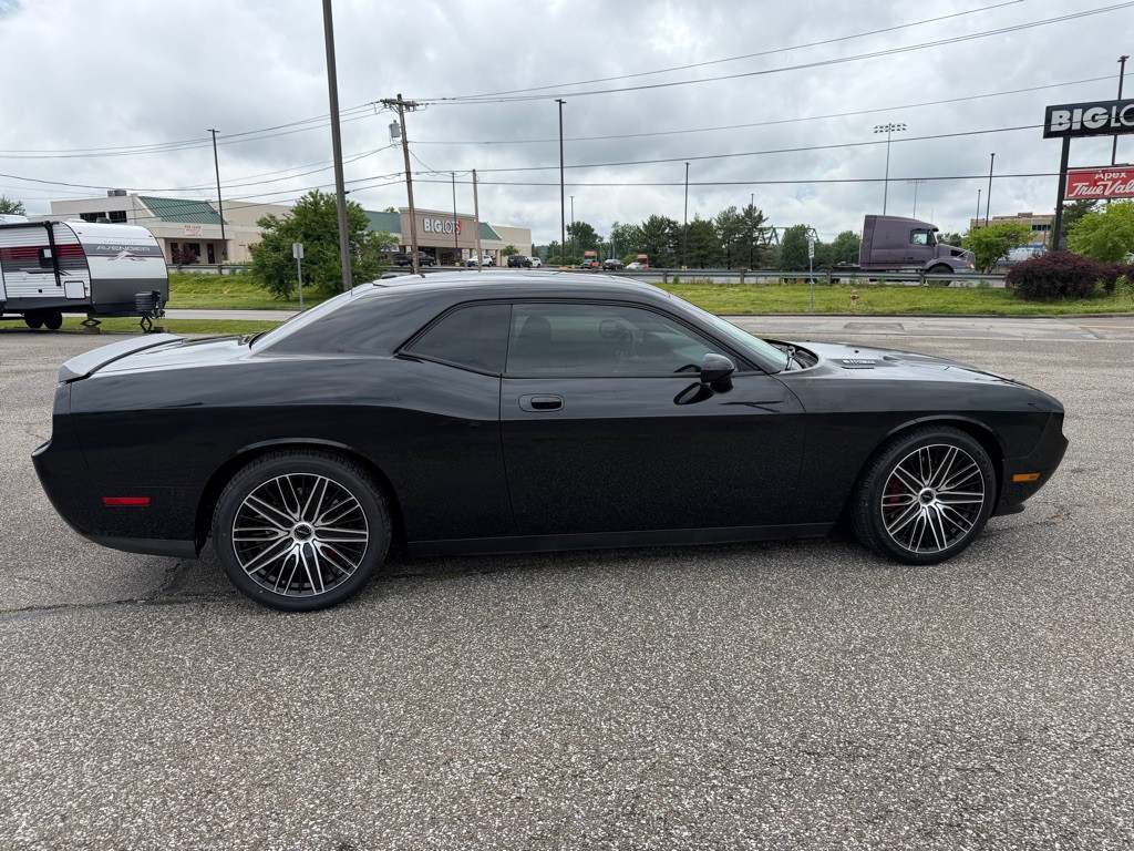 2010 Dodge Challenger Image 5