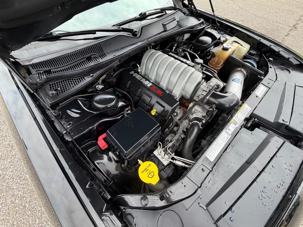 2010 Dodge Challenger Image 19