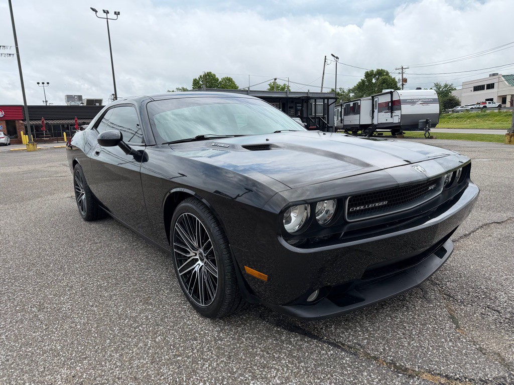 2010 Dodge Challenger Image 24
