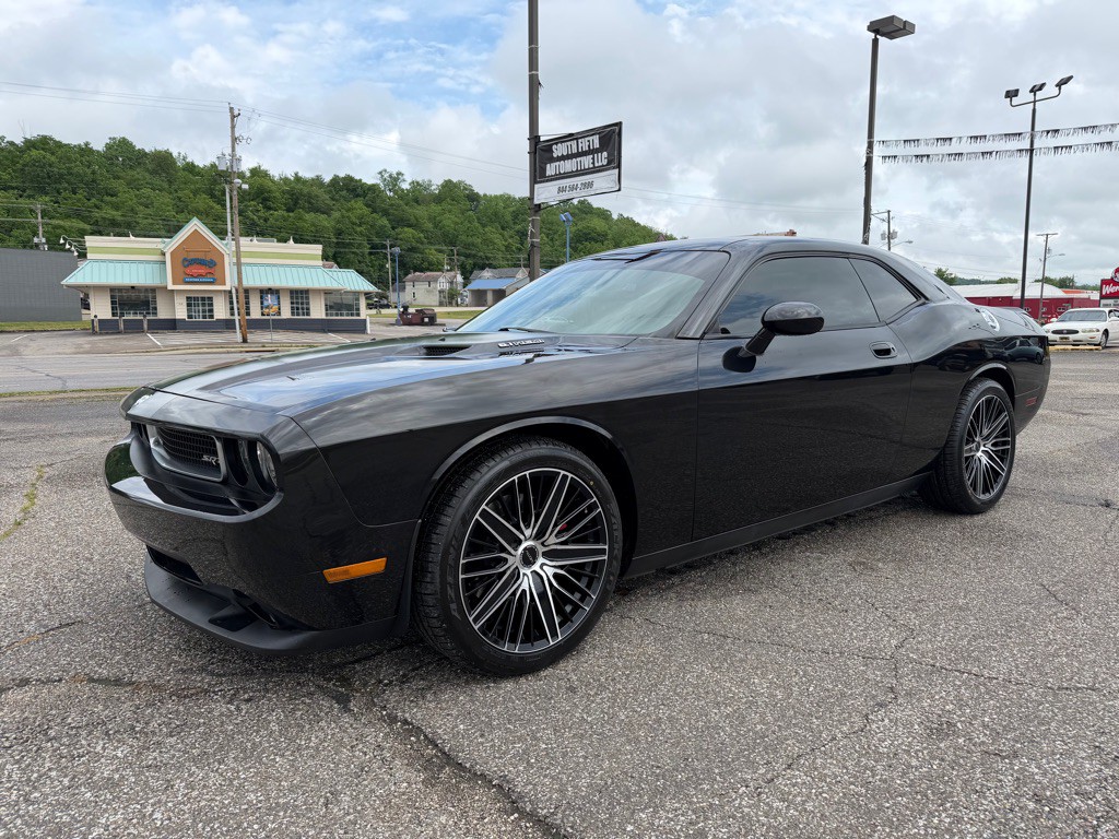 2010 Dodge Challenger Image 28