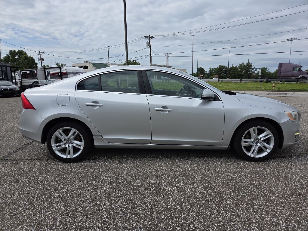 2015 Volvo S60 Image 5