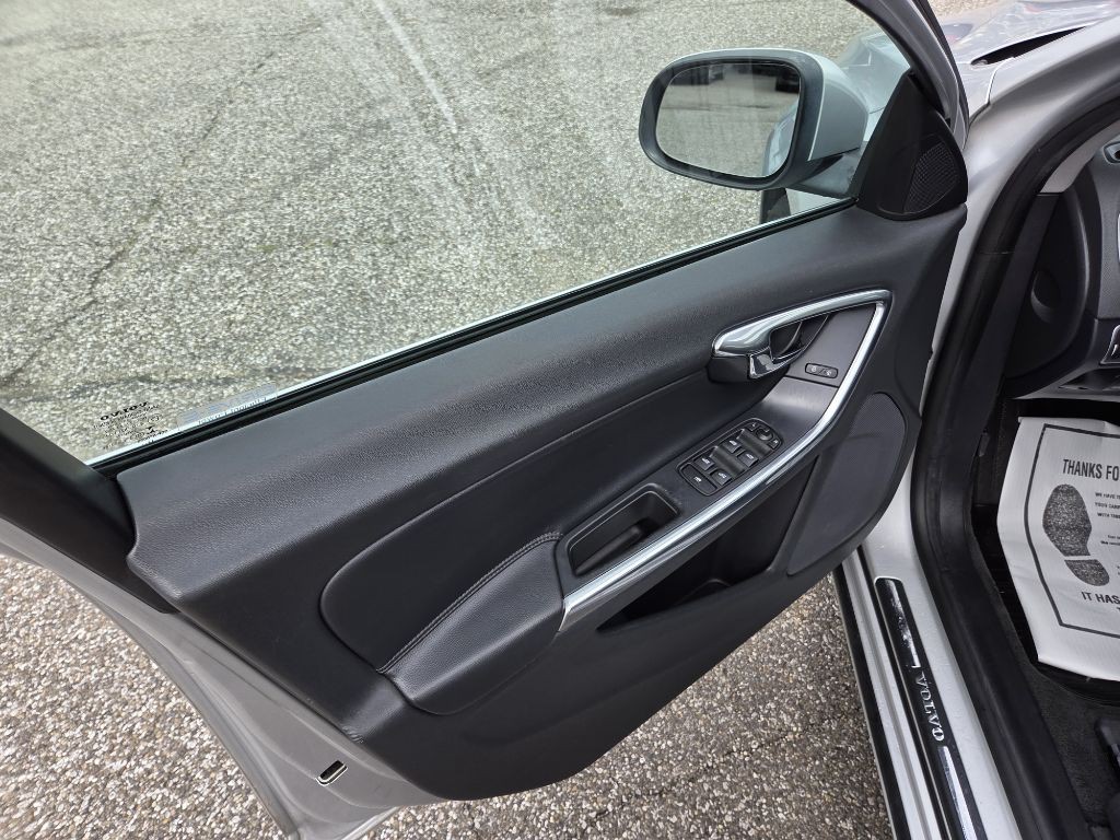 2015 Volvo S60 Image 10