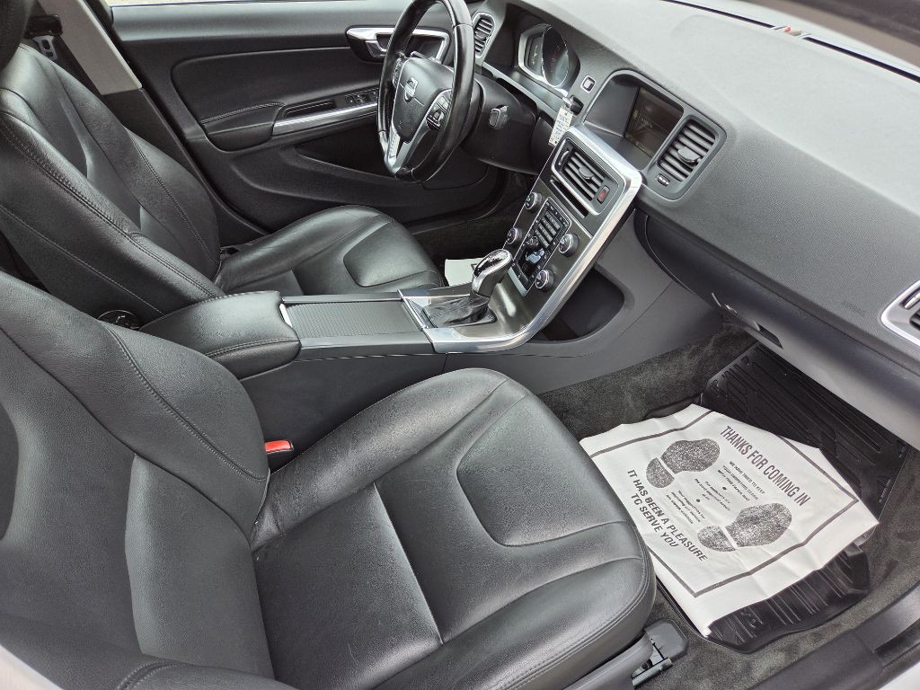2015 Volvo S60 Image 14