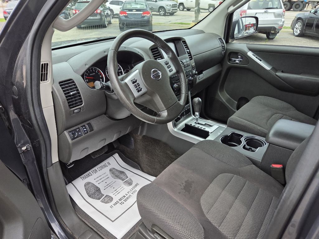 2012 Nissan Pathfinder Image 11