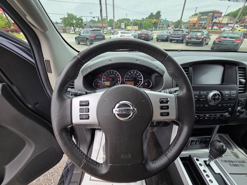 2012 Nissan Pathfinder Image 12