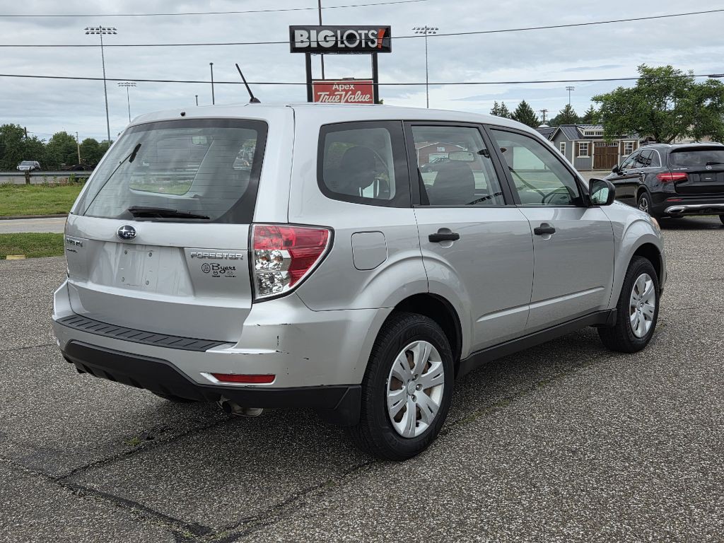 2010 Subaru Forester Image 6