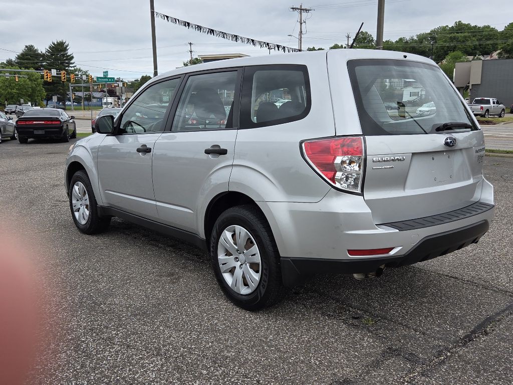 2010 Subaru Forester Image 8