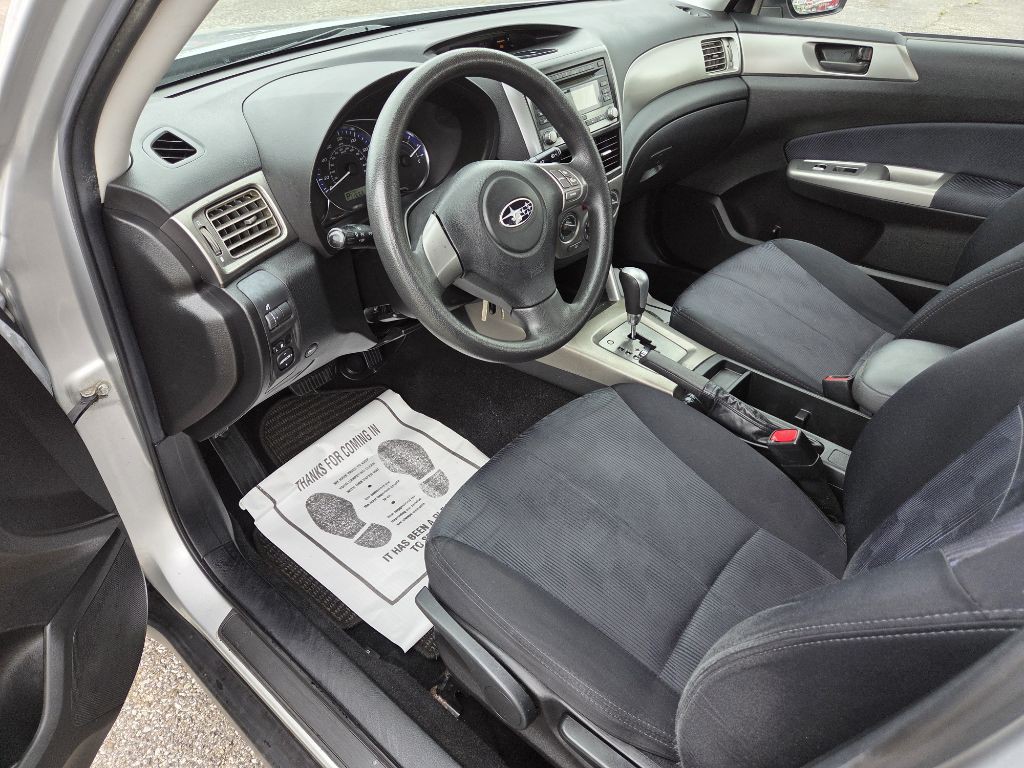 2010 Subaru Forester Image 11
