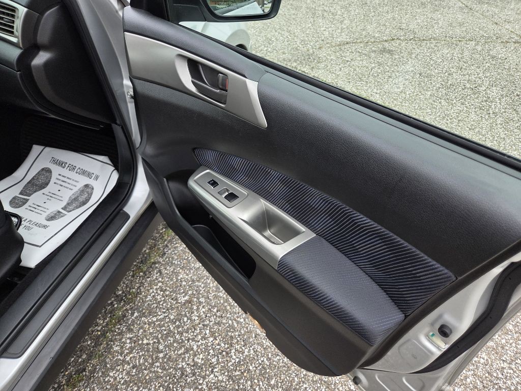 2010 Subaru Forester Image 13