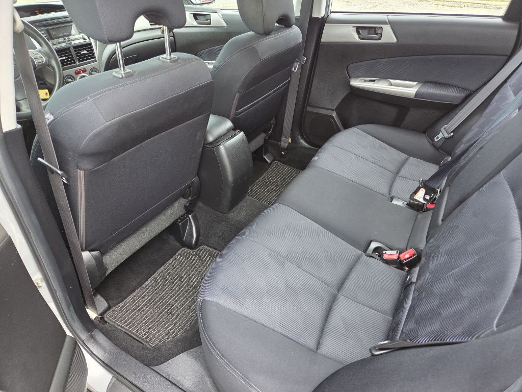 2010 Subaru Forester Image 18