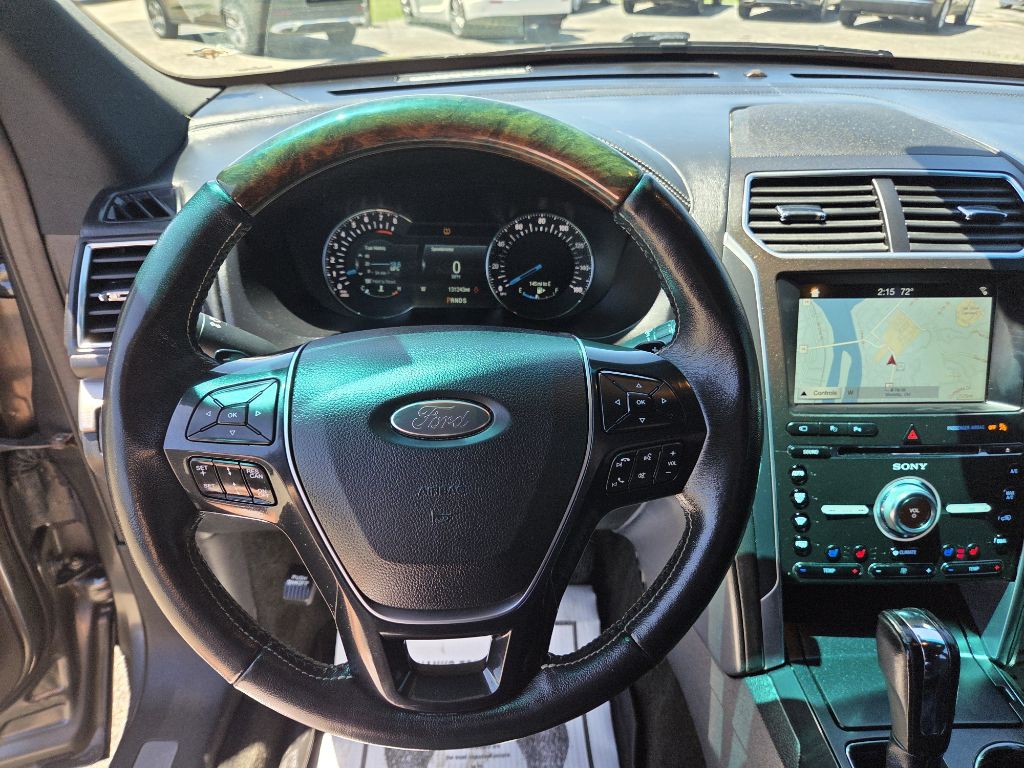 2017 Ford Explorer Image 12