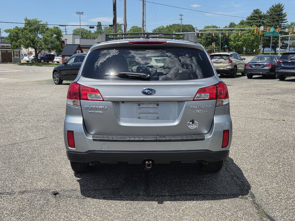2011 Subaru Outback Image 7
