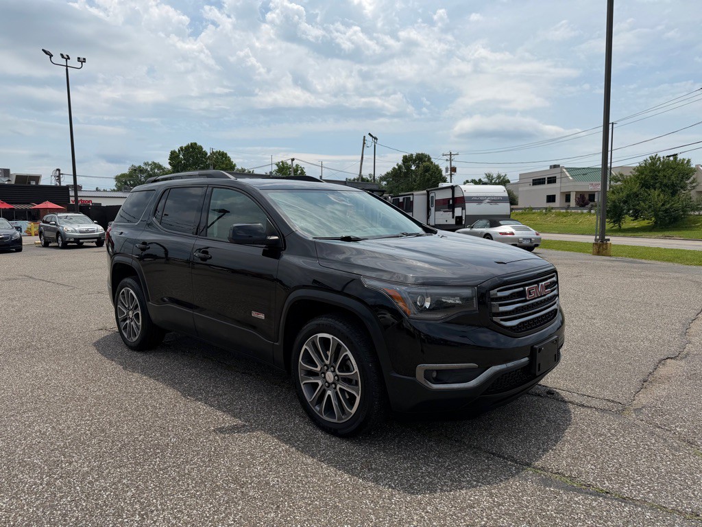 2017 GMC Acadia Image 3