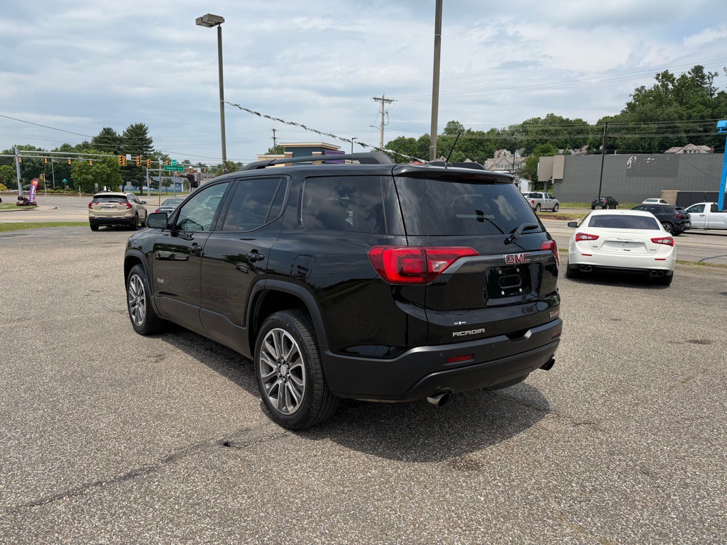 2017 GMC Acadia Image 7
