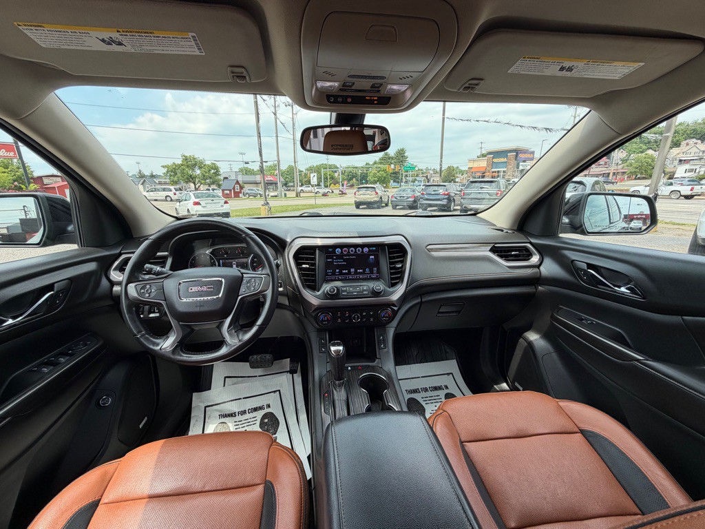 2017 GMC Acadia Image 11