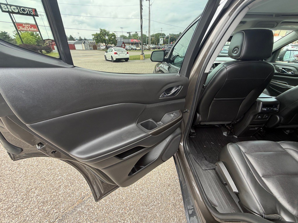 2019 GMC Acadia Image 13