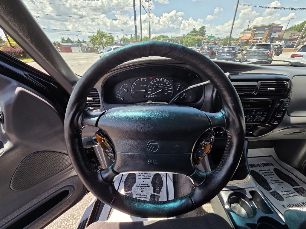 1999 Mercury Mountaineer Image 10