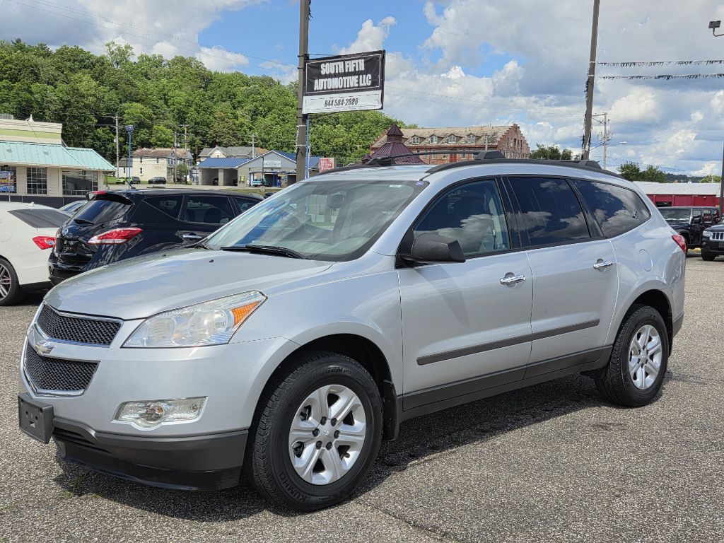 2012 Chevrolet Traverse Image 1