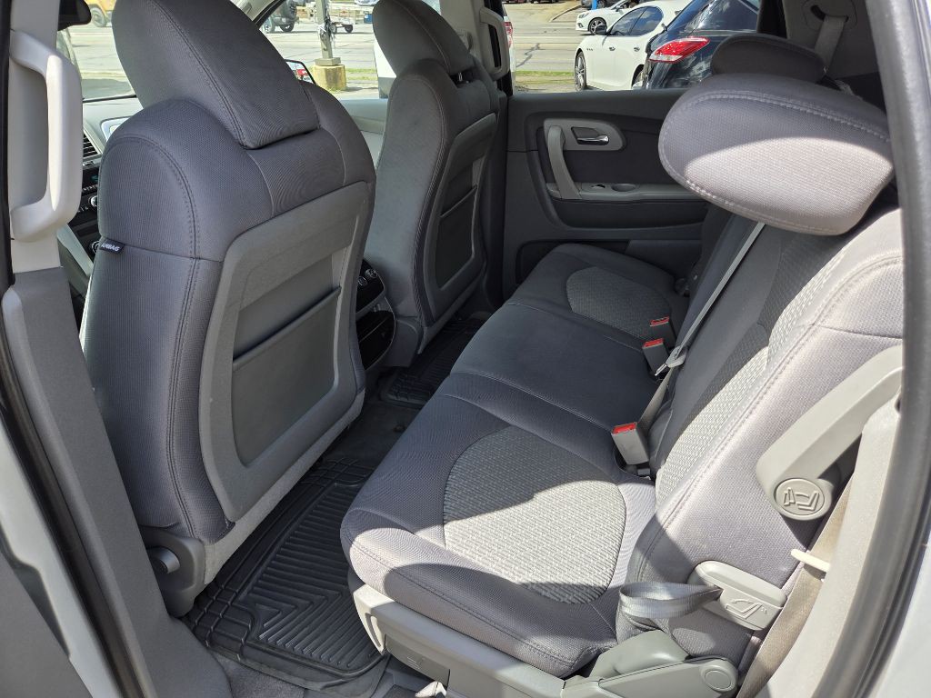 2012 Chevrolet Traverse Image 17