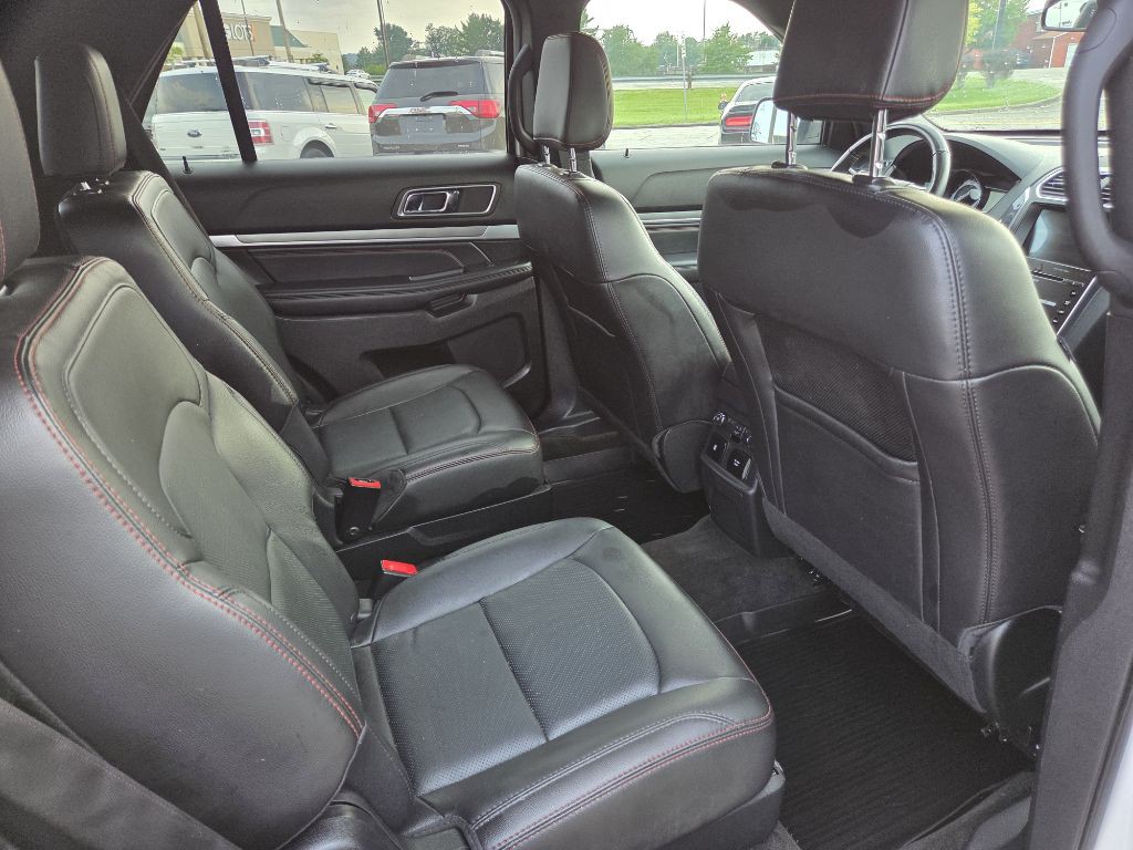 2018 Ford Explorer Image 15