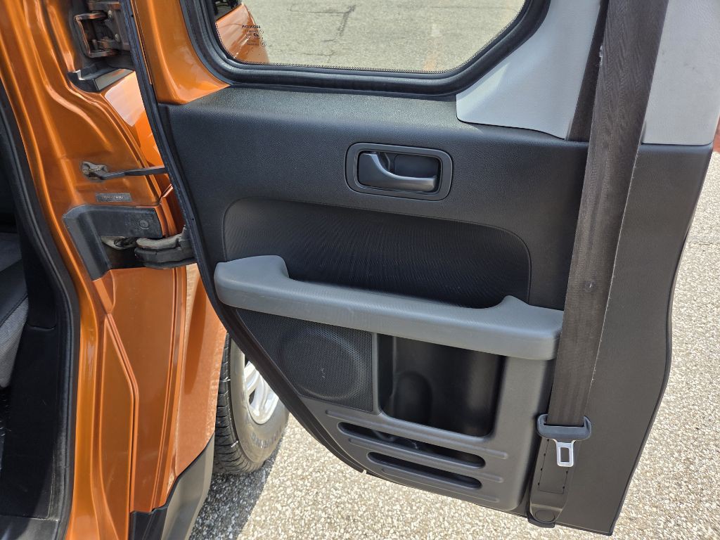 2006 Honda Element Image 16