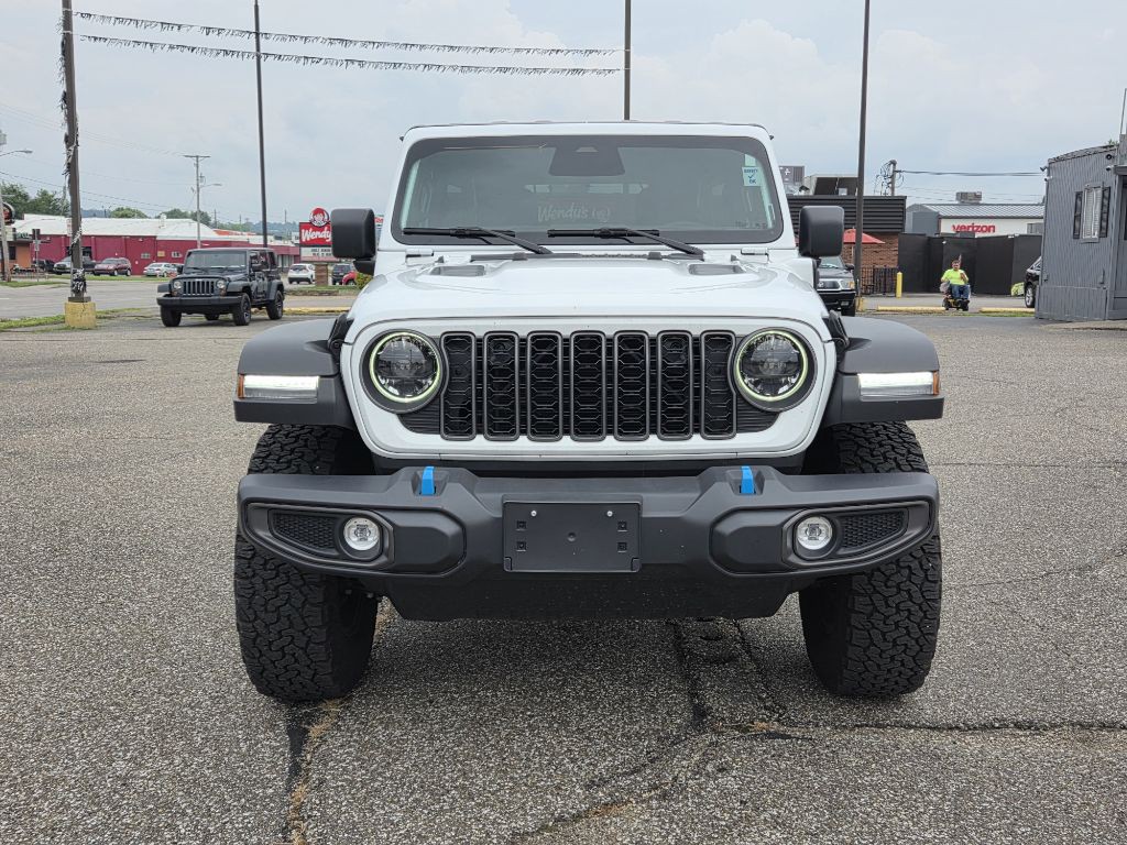 2025 Jeep Wrangler Image 3